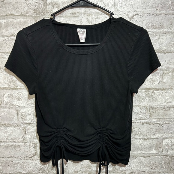 Small Black Crop Top with Ties - Picture 1 of 10